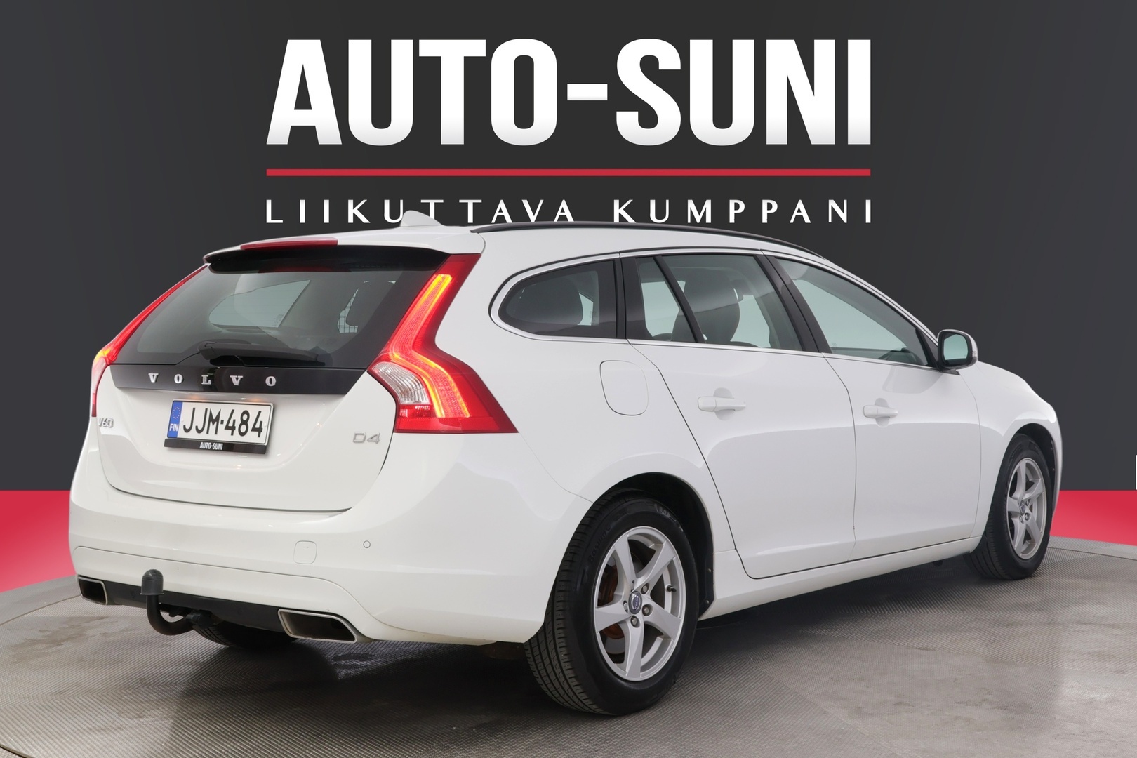 VOLVO V60 2015