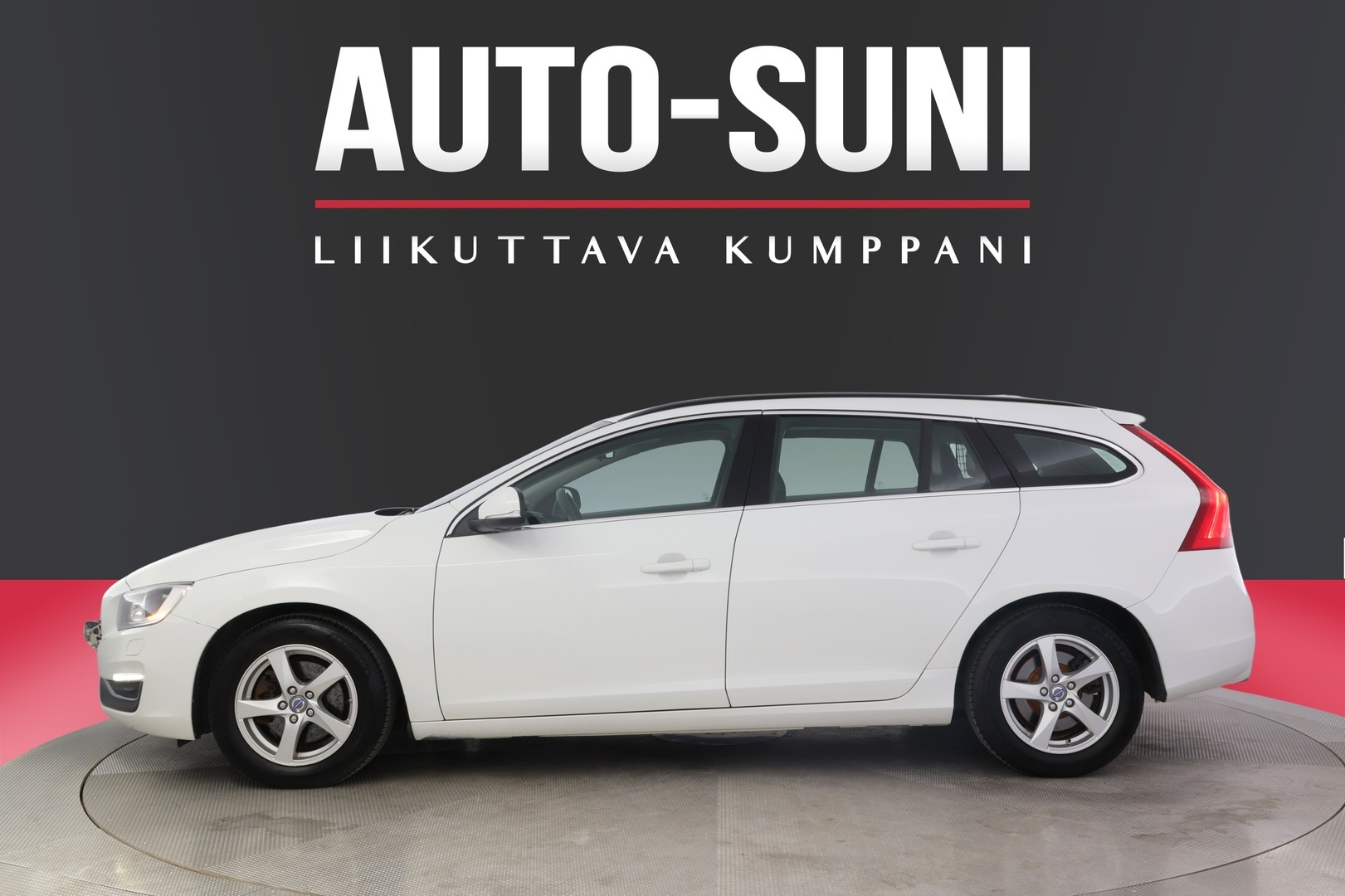 VOLVO V60 2015