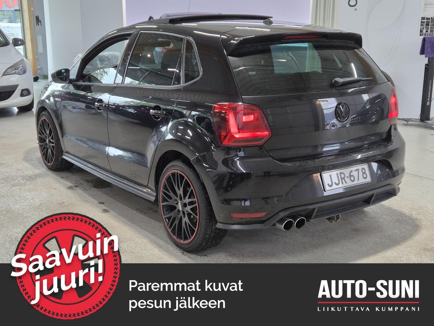 VOLKSWAGEN Polo 2015