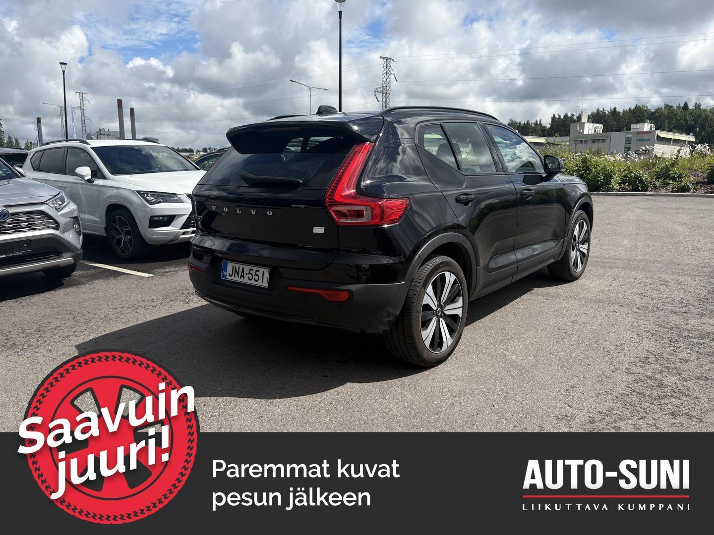 VOLVO XC40 2023