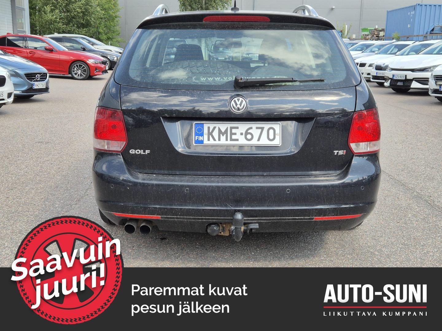 VOLKSWAGEN Golf 2012