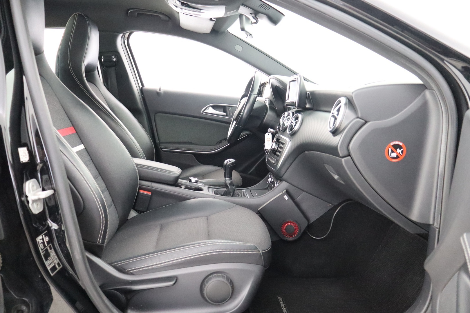 MERCEDES-BENZ A 2014