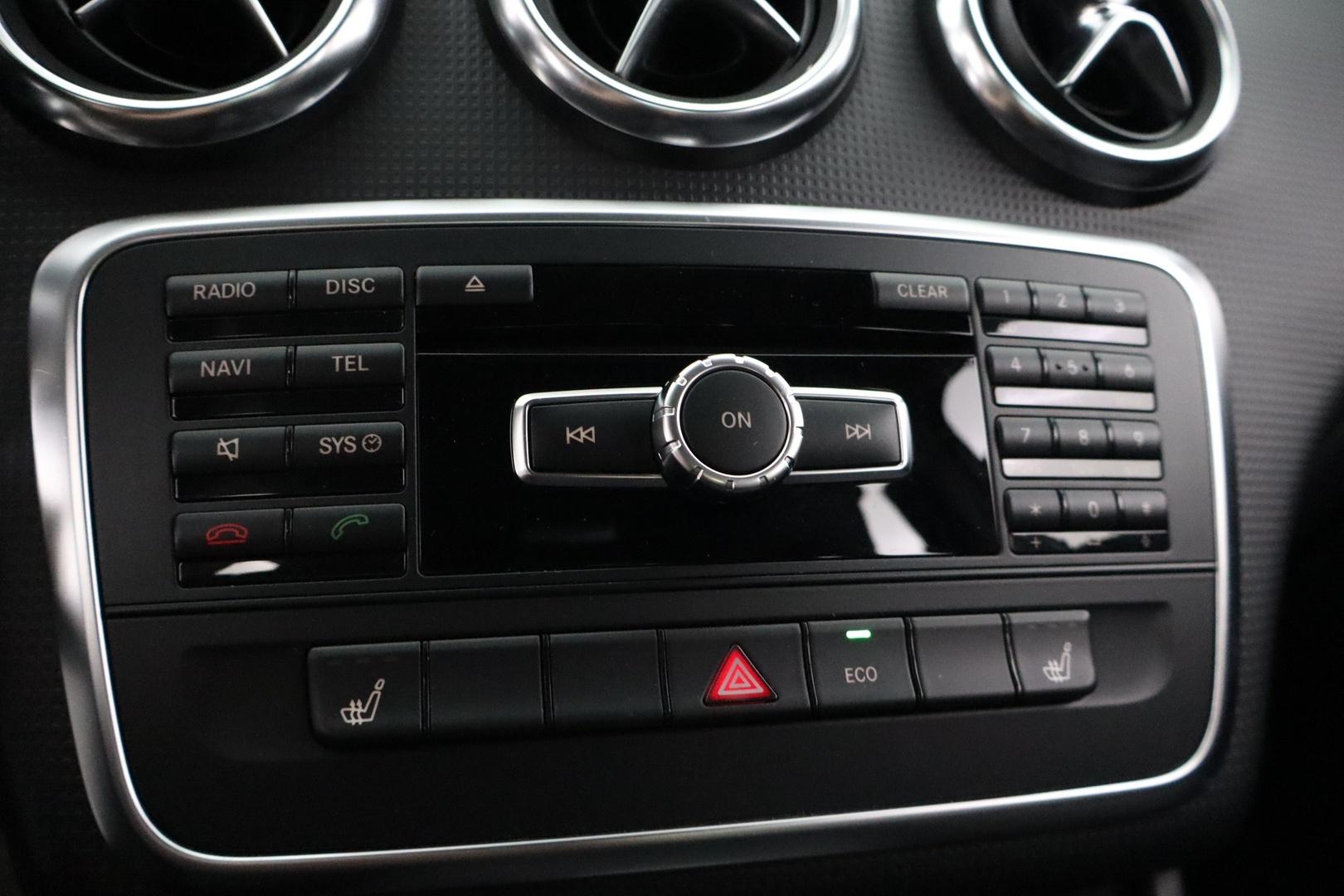 MERCEDES-BENZ A 2014