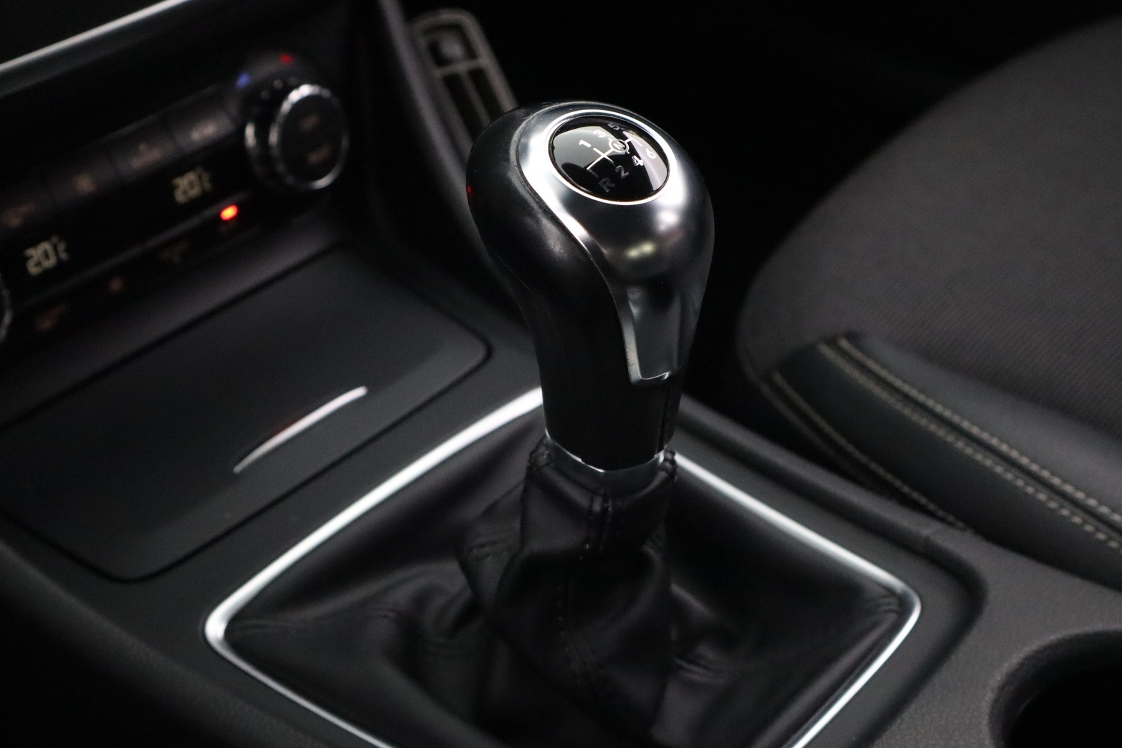 MERCEDES-BENZ A 2014