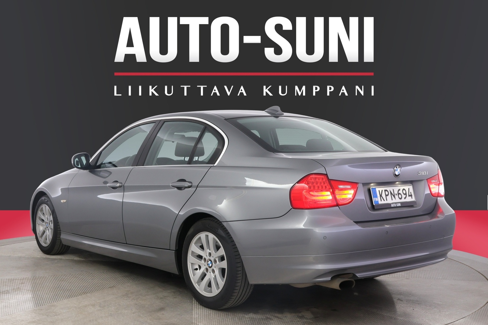 BMW 318 2011