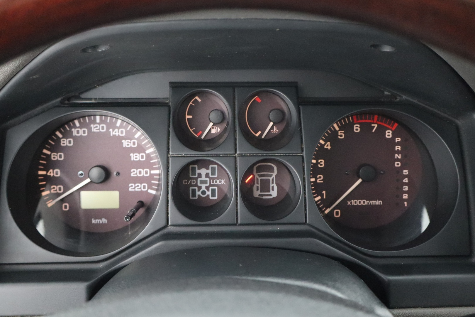 MITSUBISHI Pajero 2000