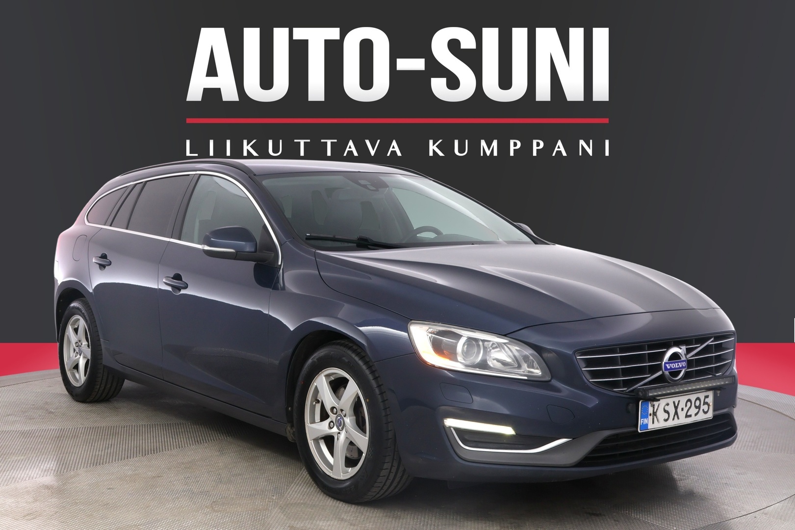 VOLVO V60 2015