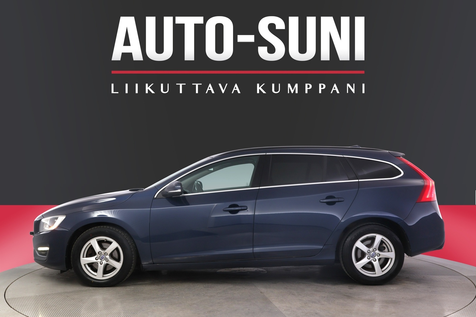VOLVO V60 2015