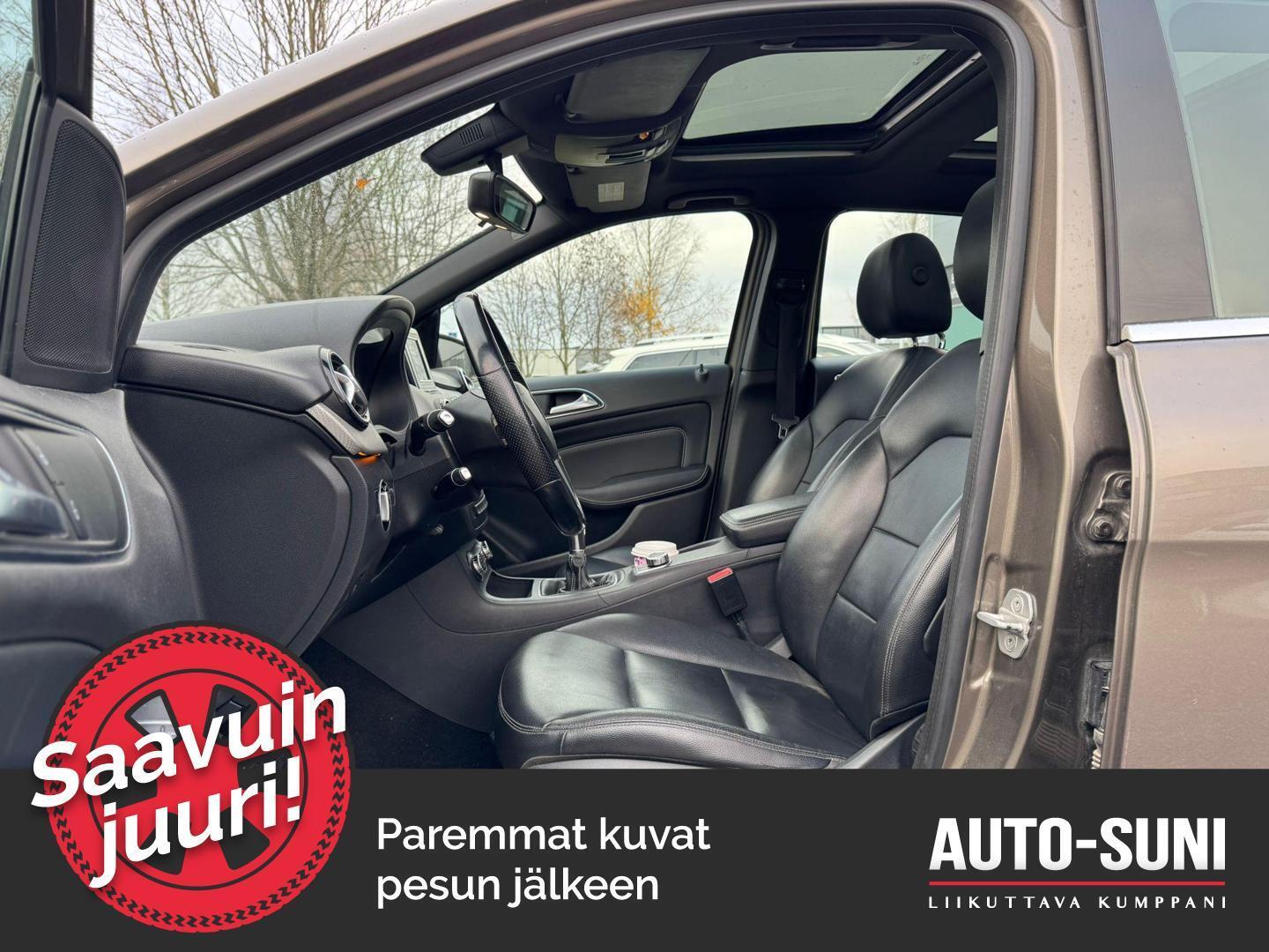 MERCEDES-BENZ B 2012