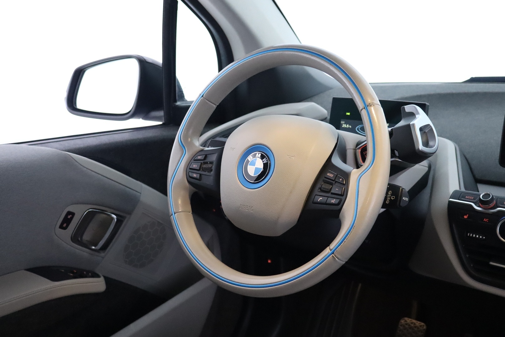 BMW i3 14