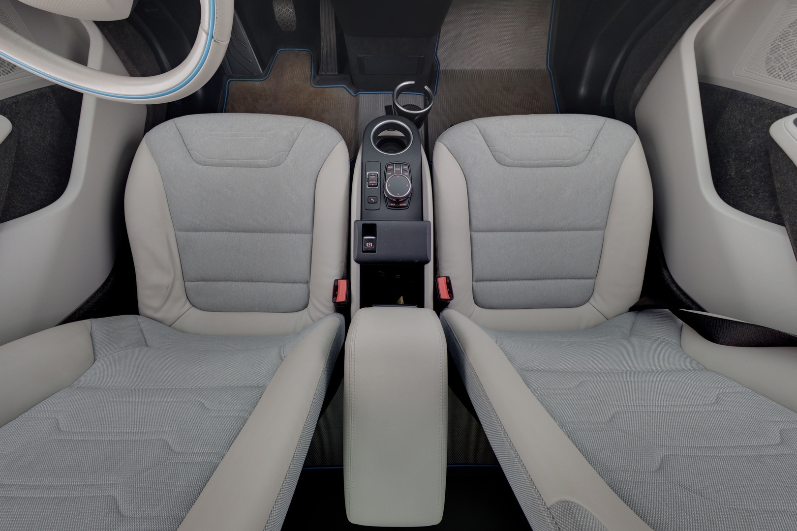 BMW i3 9