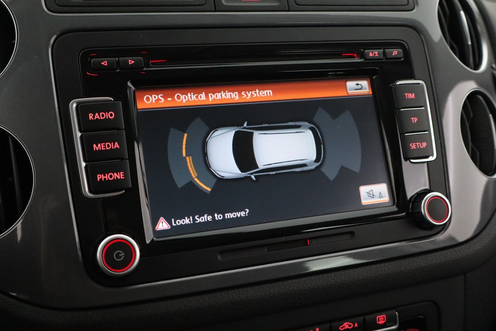 VOLKSWAGEN Tiguan 2013