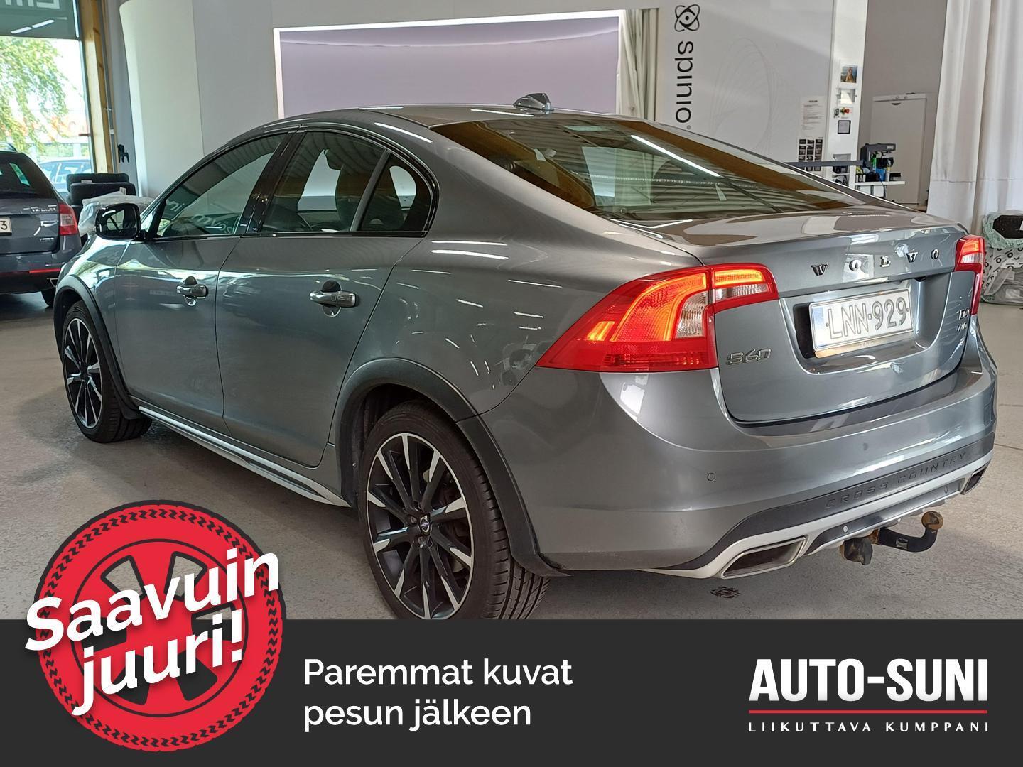 VOLVO S60 Cross Country 2016