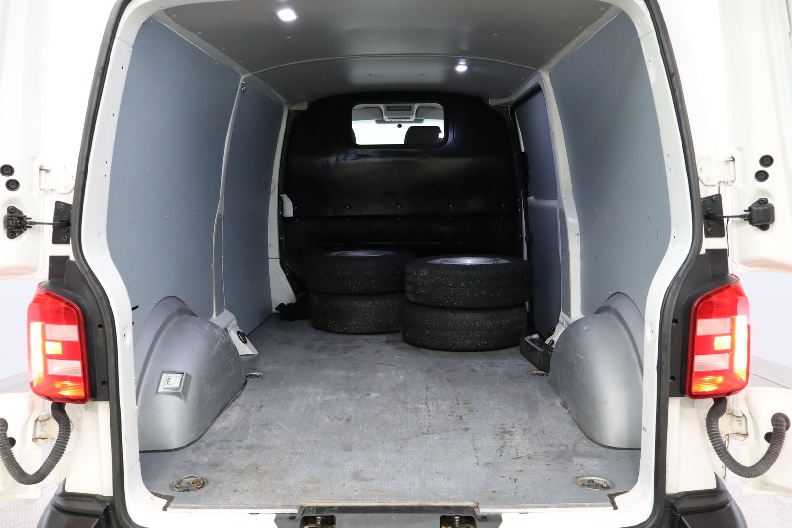 VOLKSWAGEN Transporter 2018