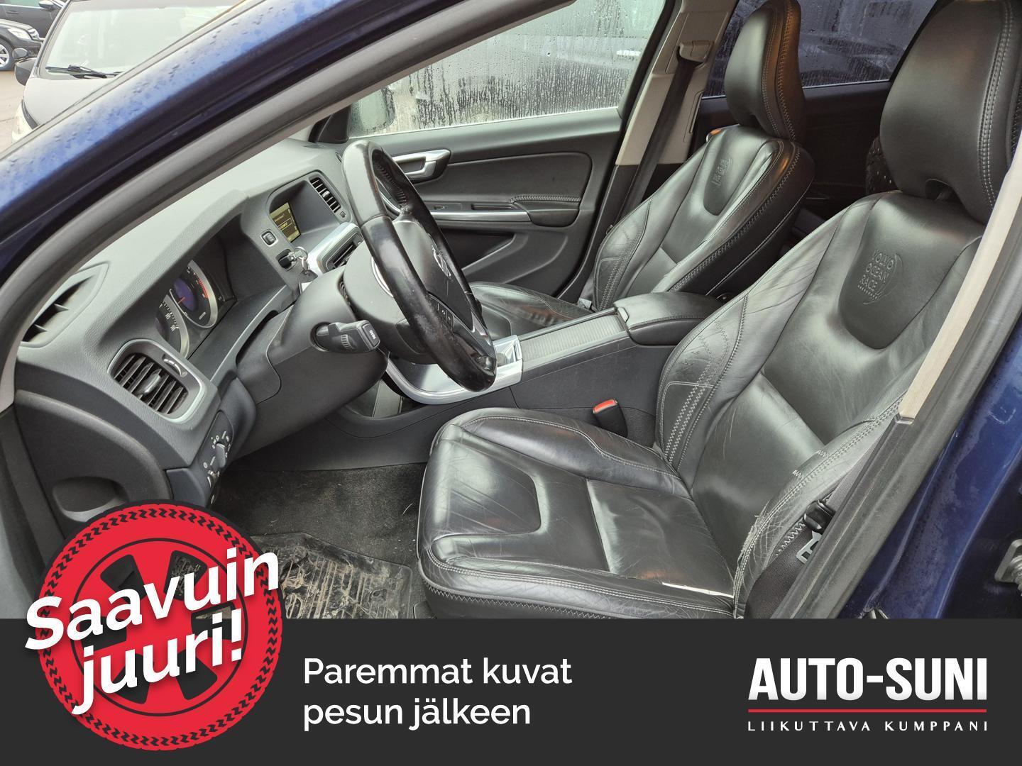 VOLVO V60 2012