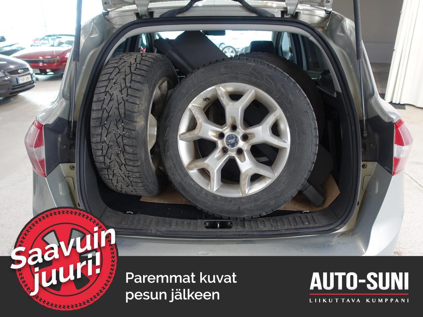 FORD Kuga 2011