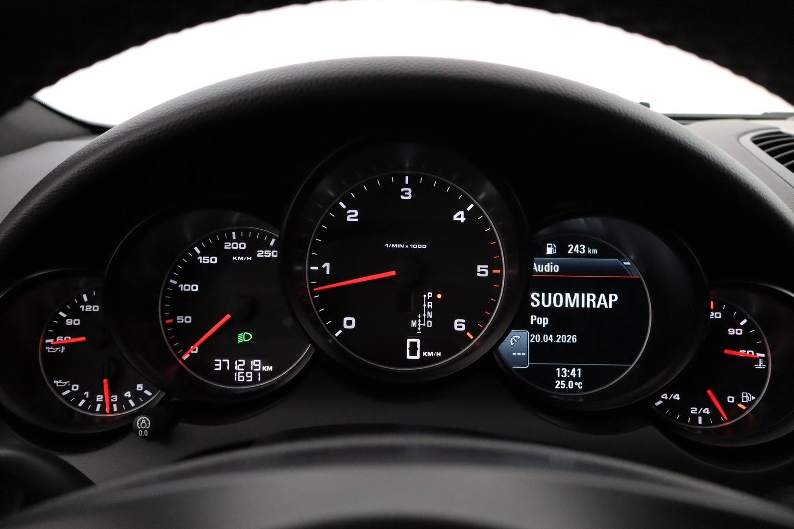 PORSCHE Cayenne 2012