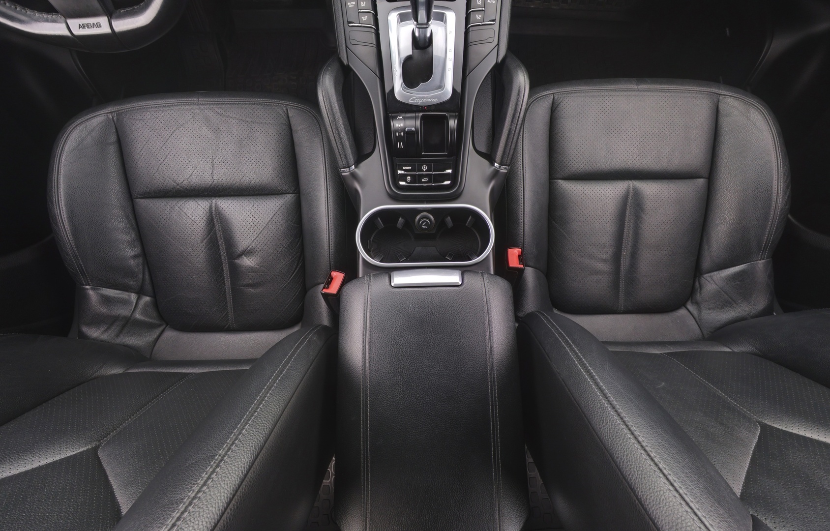 PORSCHE Cayenne 2012