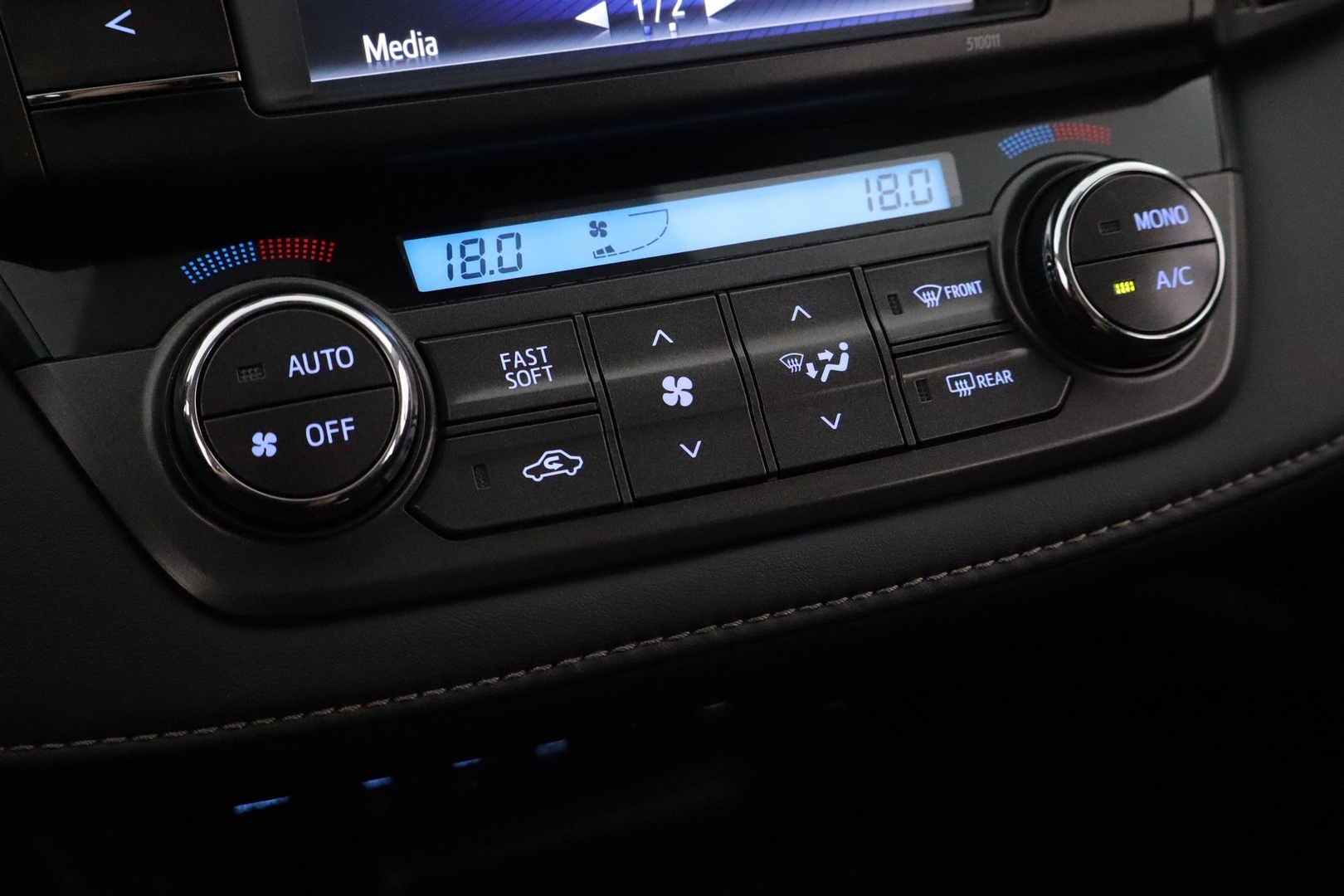 TOYOTA RAV4 2015
