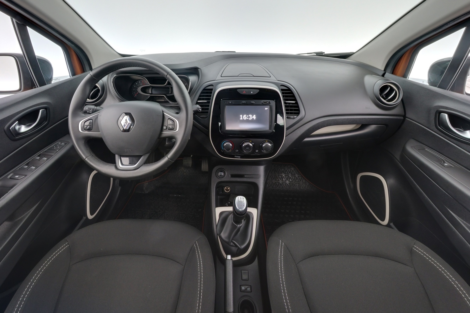 RENAULT Captur 2018