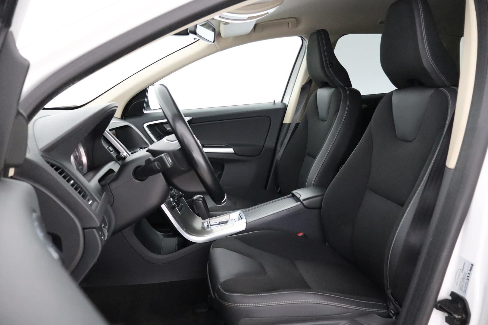 VOLVO XC60 2011