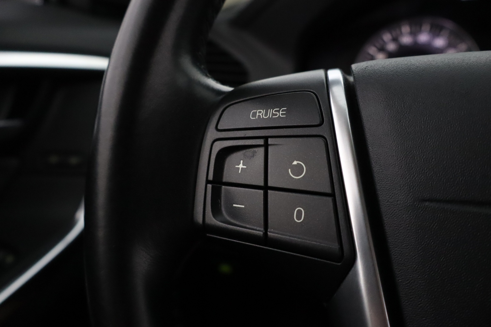 VOLVO XC60 2011