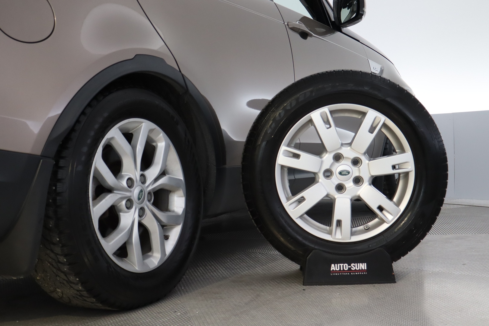 LAND ROVER Discovery 2017