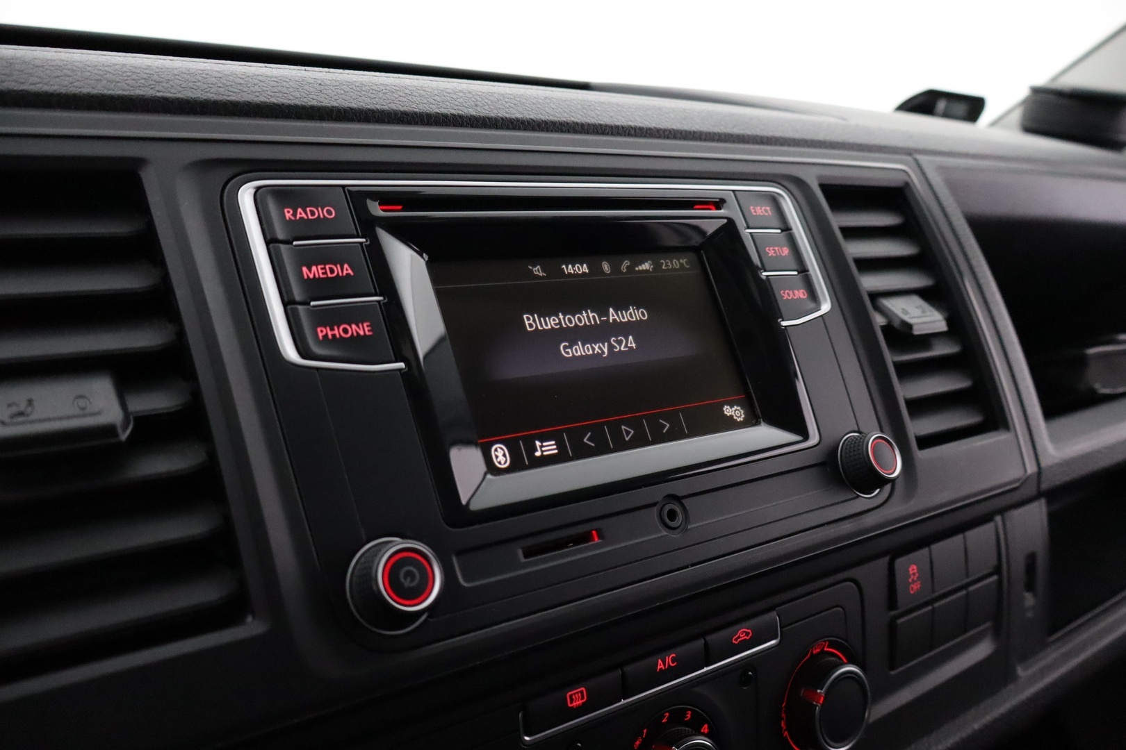 VOLKSWAGEN Transporter 2017
