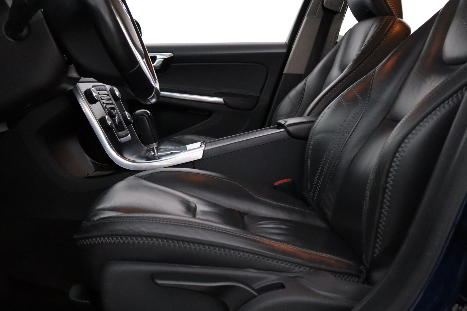 VOLVO V60 2012