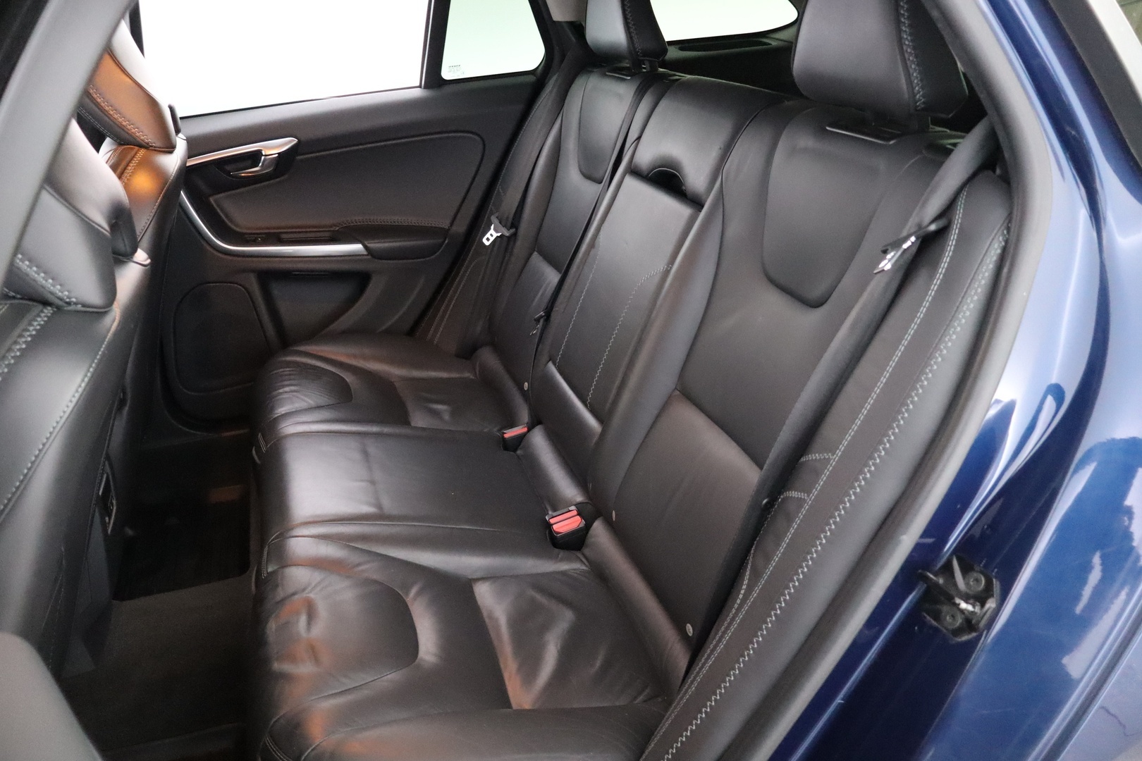 VOLVO V60 2012
