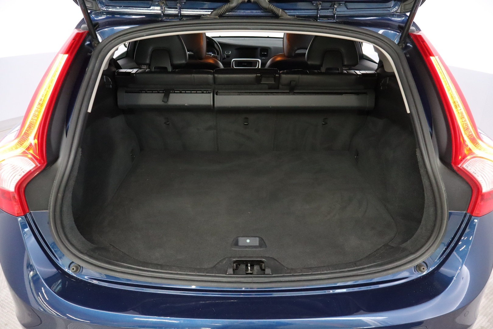 VOLVO V60 2012