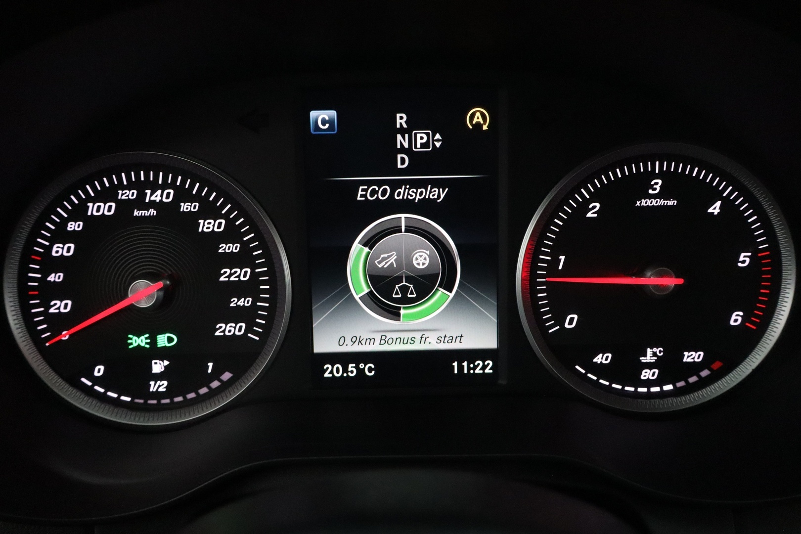 MERCEDES-BENZ C 2015