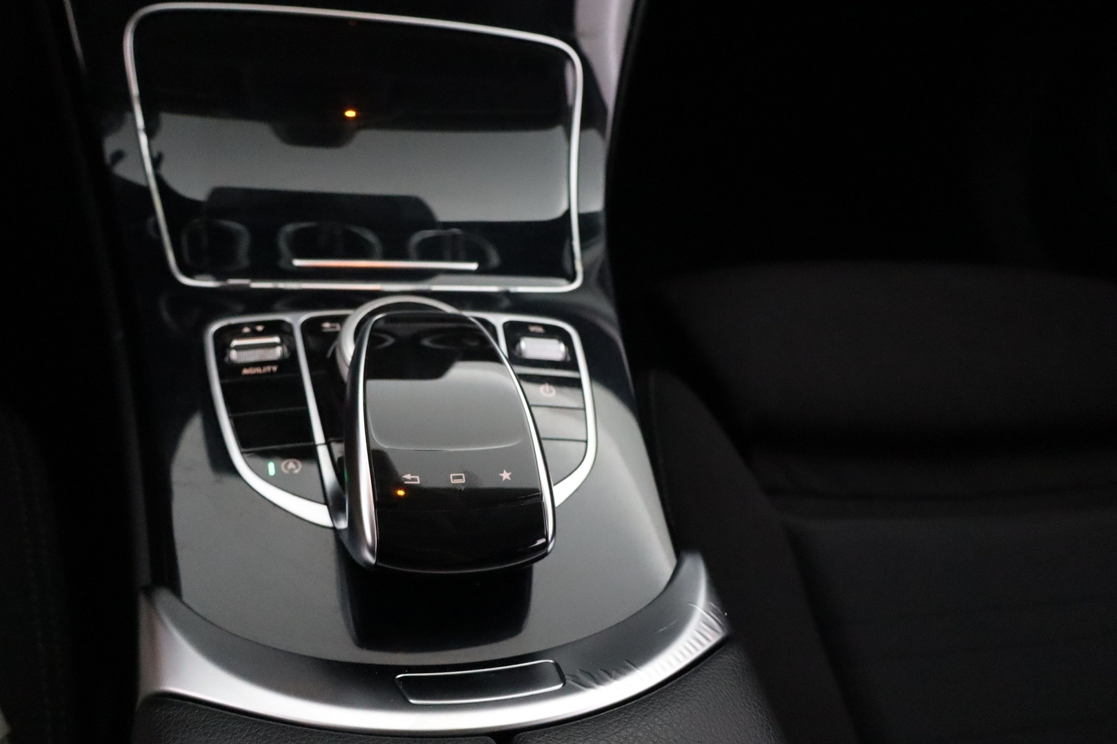 MERCEDES-BENZ C 2015
