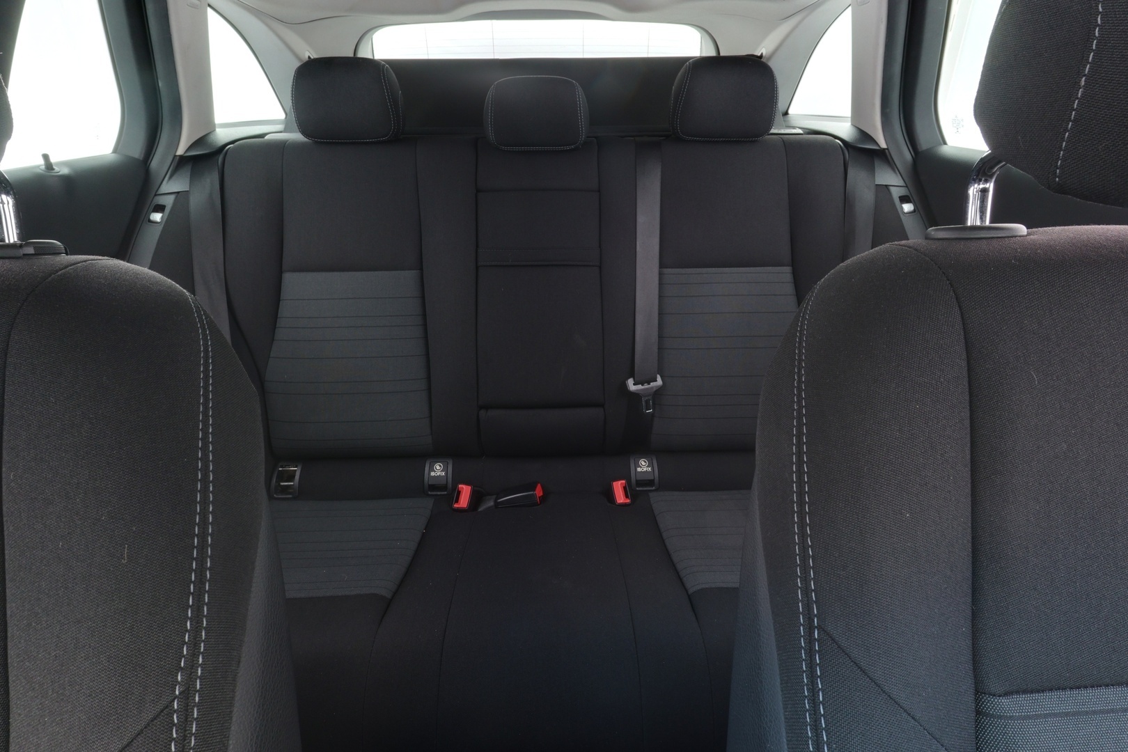 MERCEDES-BENZ C 2015