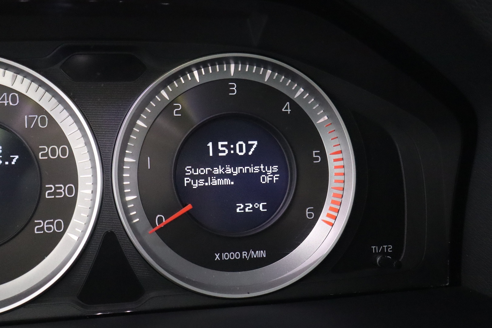 VOLVO V60 2013