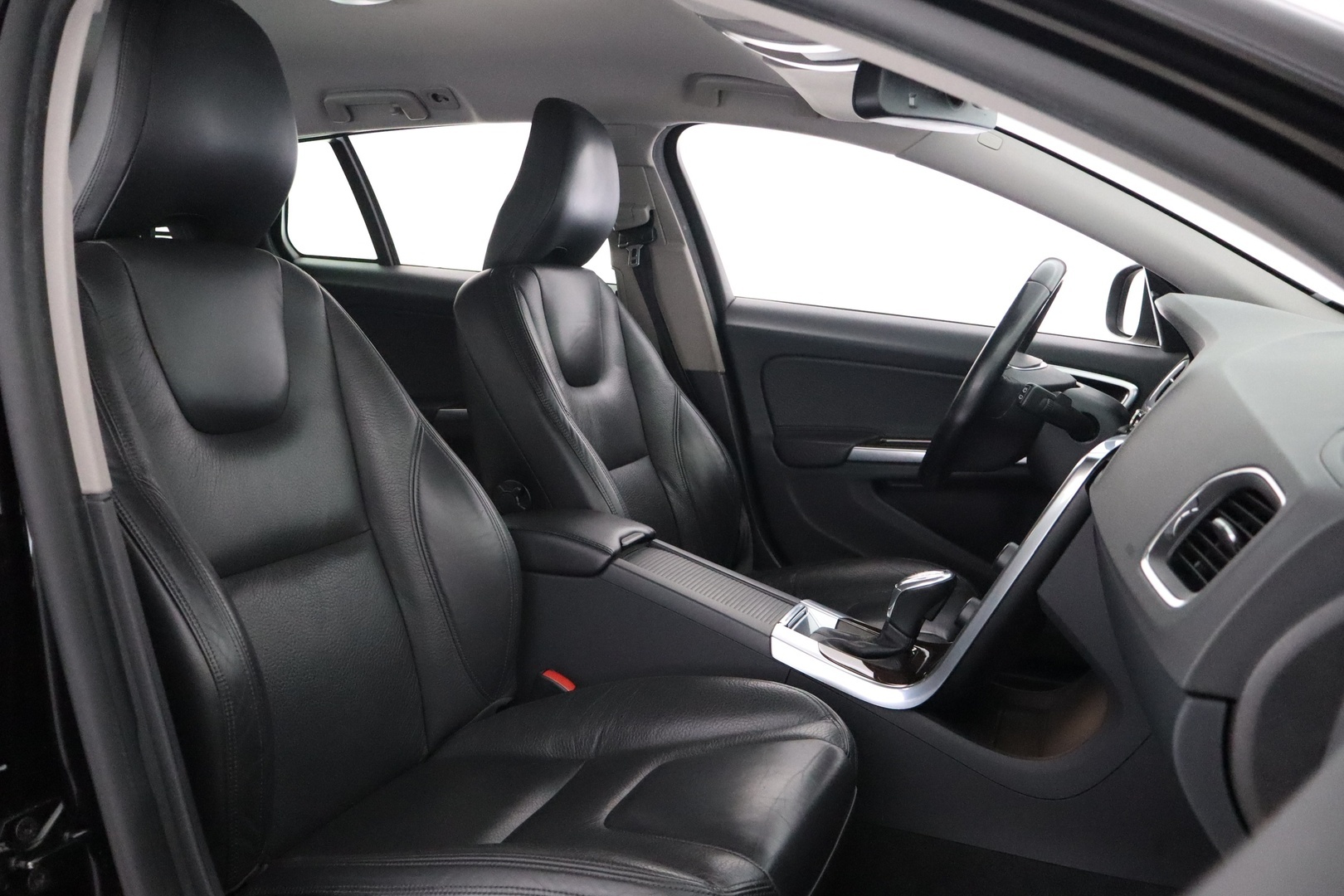 VOLVO V60 2013