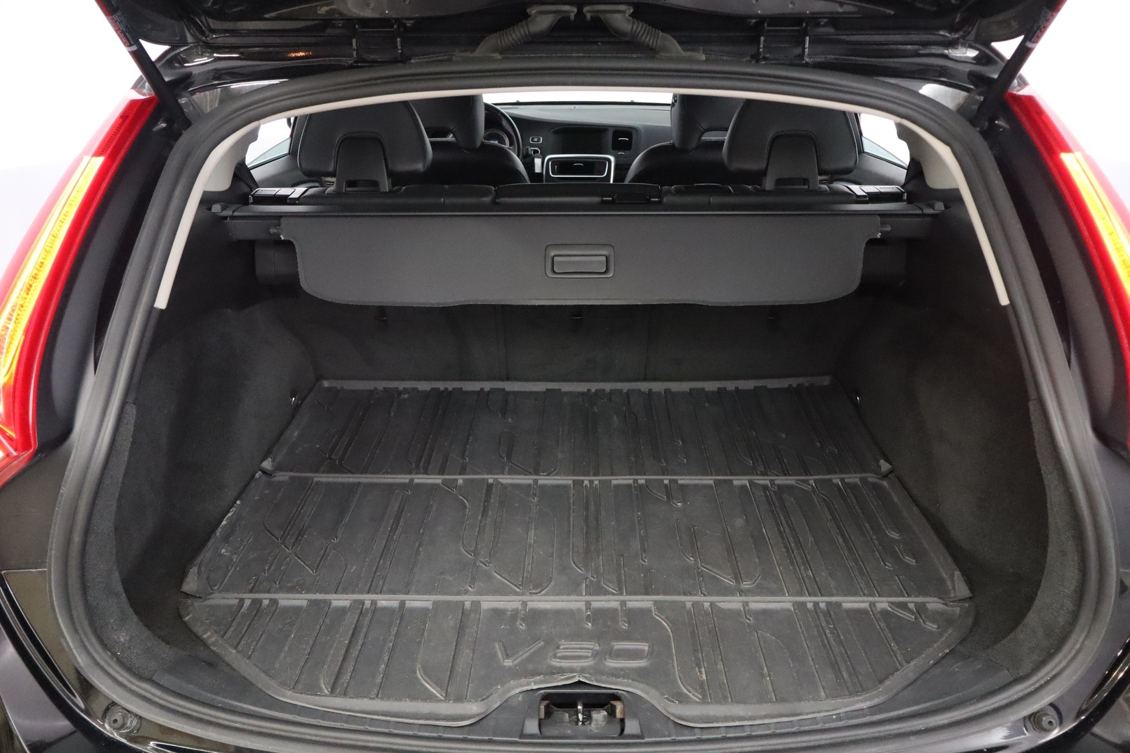 VOLVO V60 2013