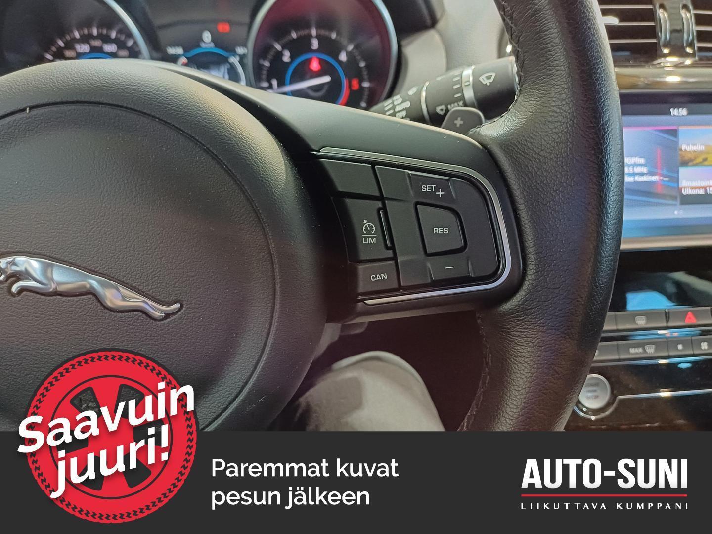 JAGUAR XE 2017