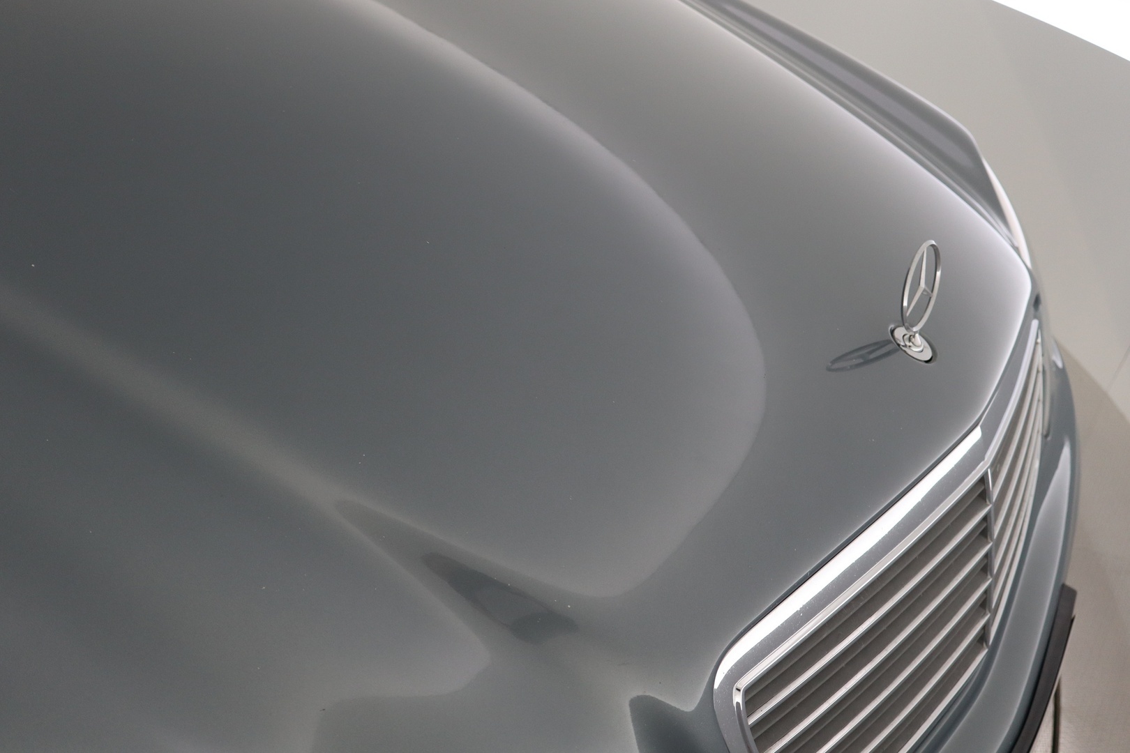 MERCEDES-BENZ E 2005