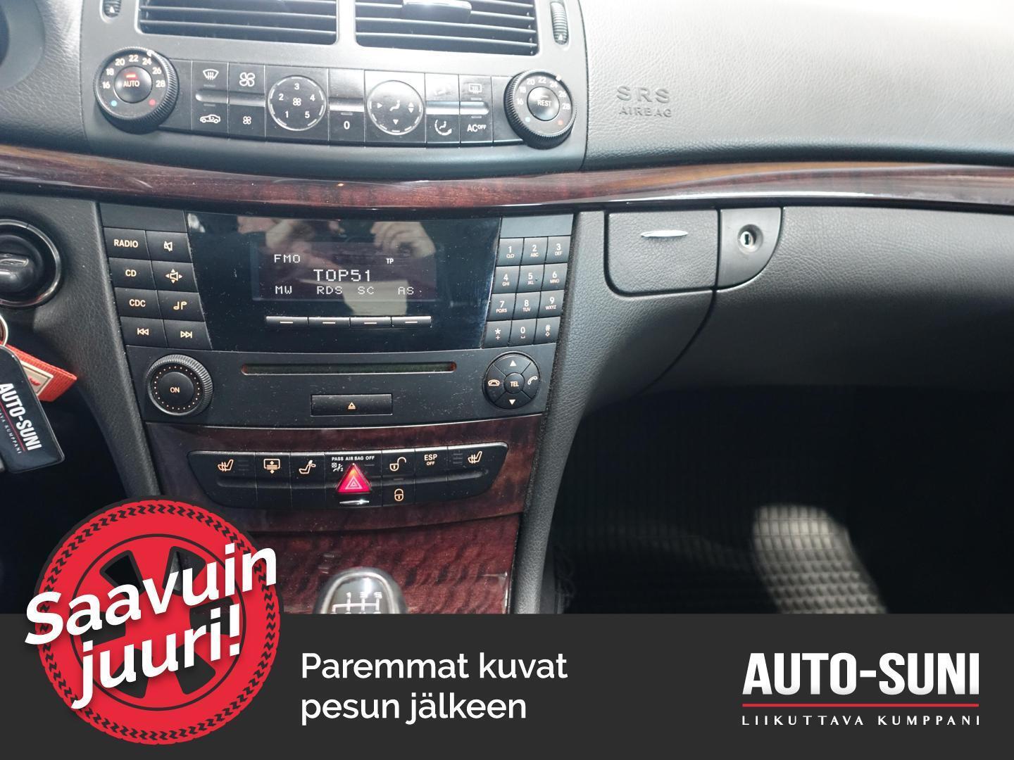 MERCEDES-BENZ E 2005