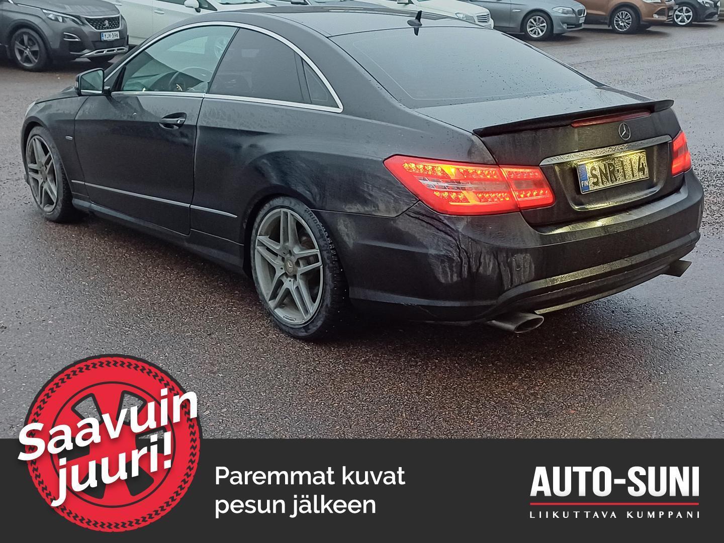 MERCEDES-BENZ E 2011