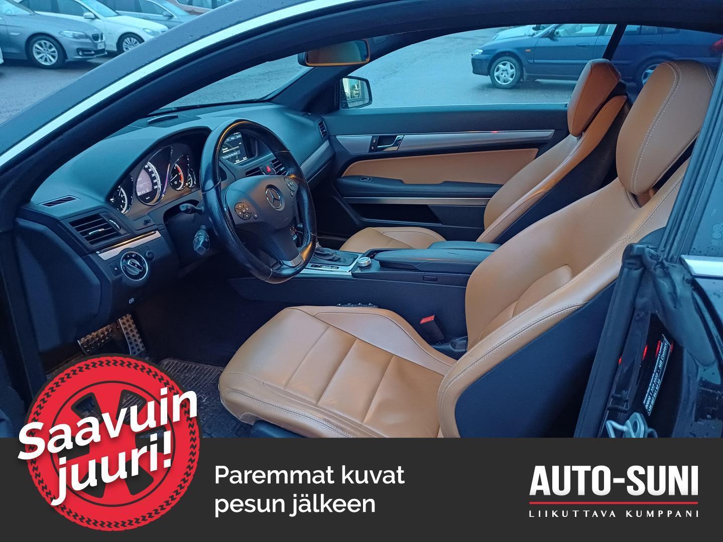 MERCEDES-BENZ E 2011