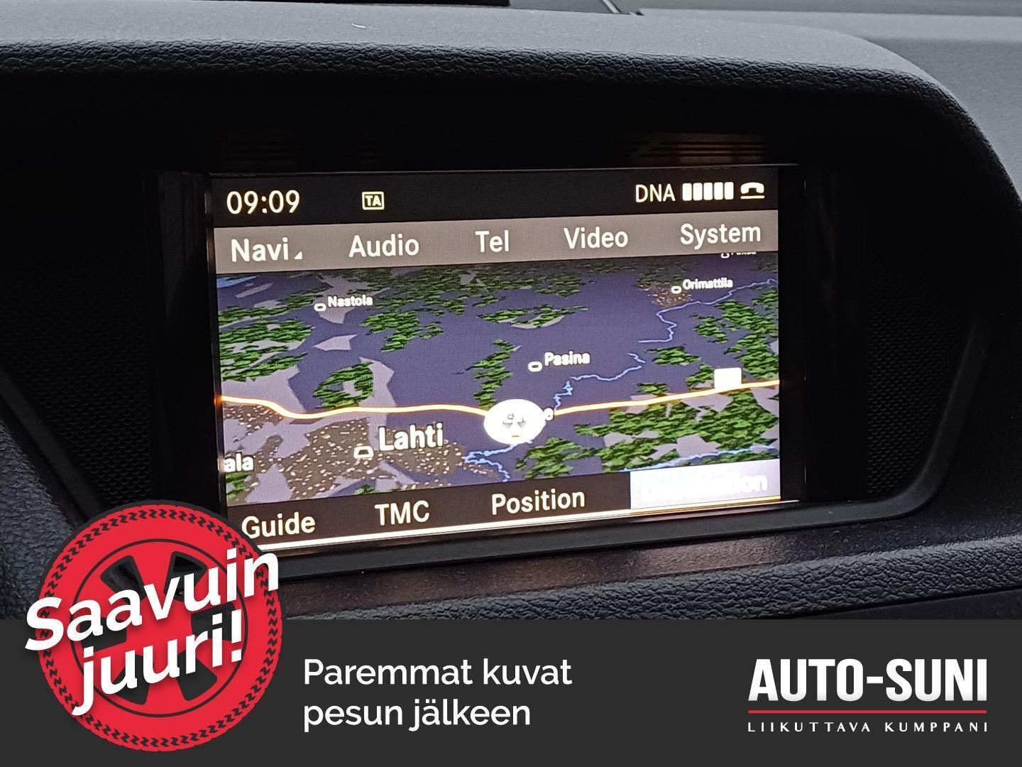 MERCEDES-BENZ E 2011