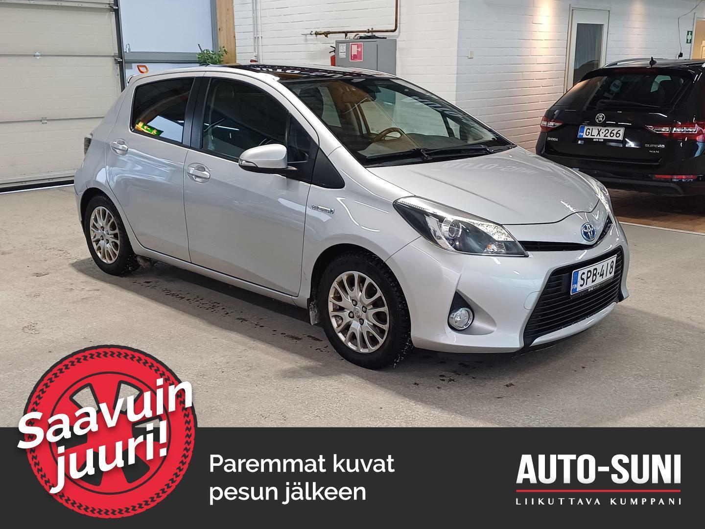 TOYOTA Yaris 2012