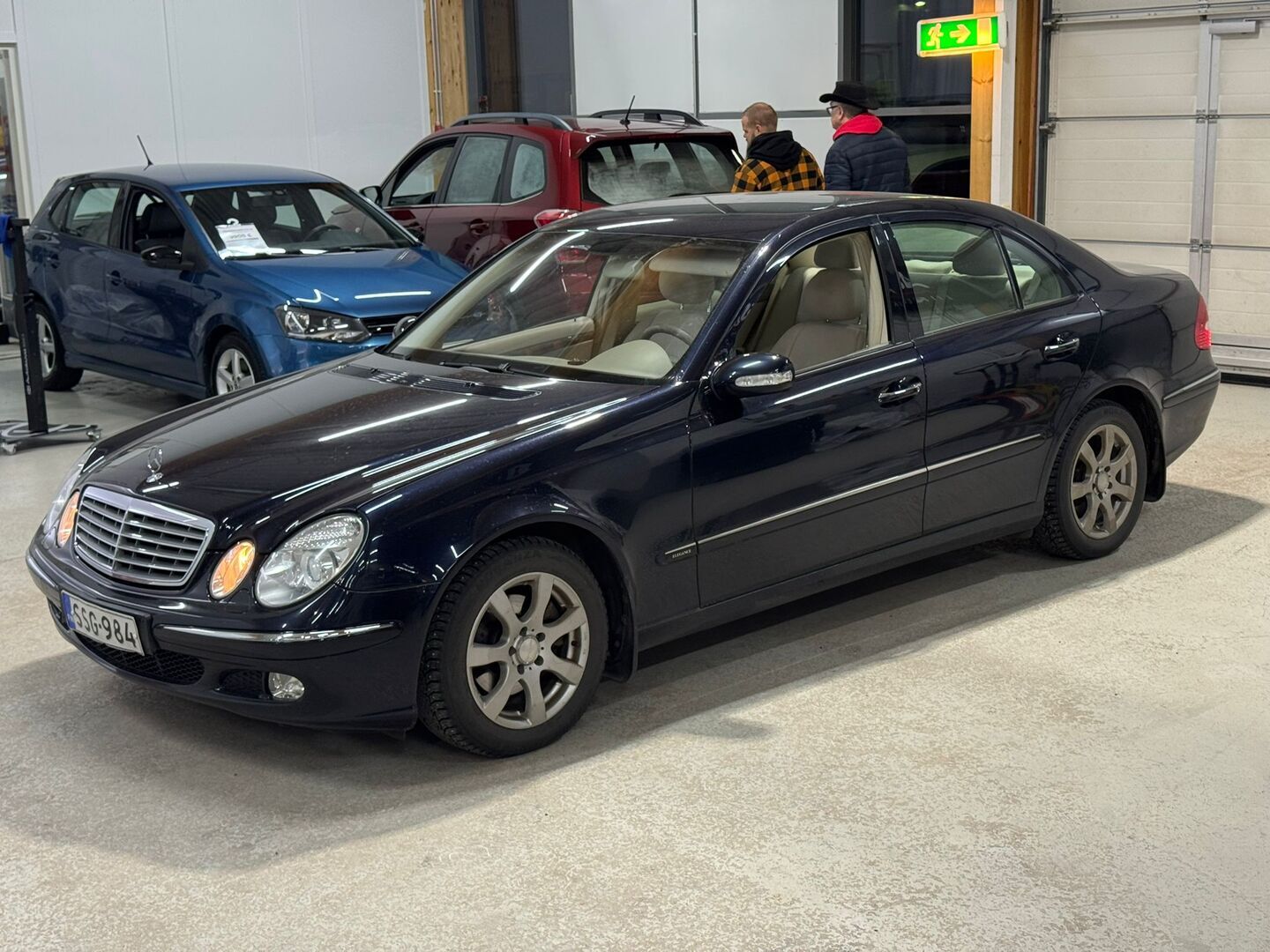 MERCEDES-BENZ E 2004