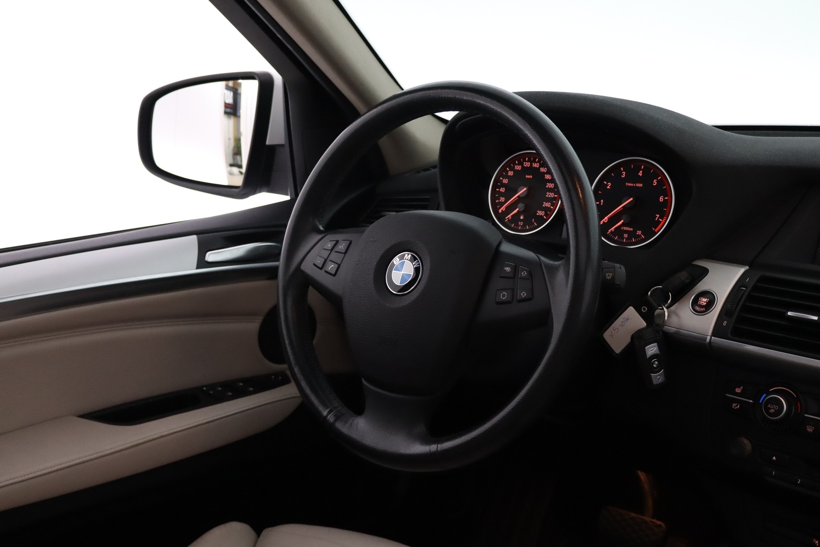 BMW X5 2011