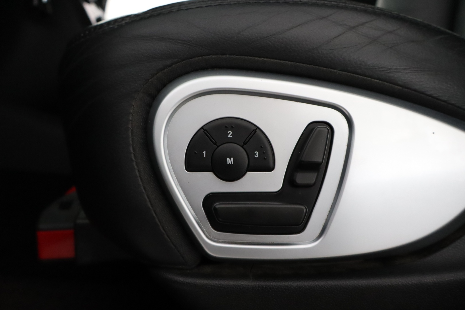 MERCEDES-BENZ R 2006