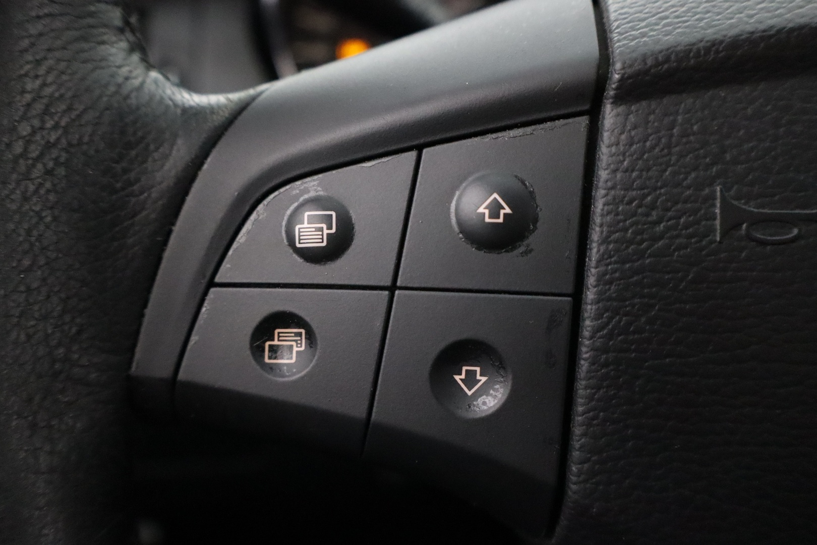 MERCEDES-BENZ R 2006