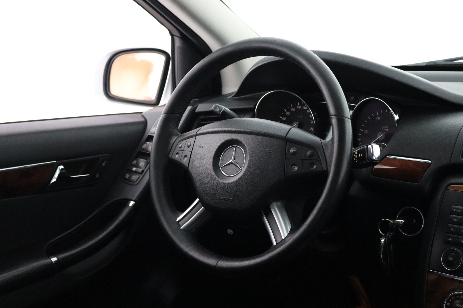 MERCEDES-BENZ R 2006