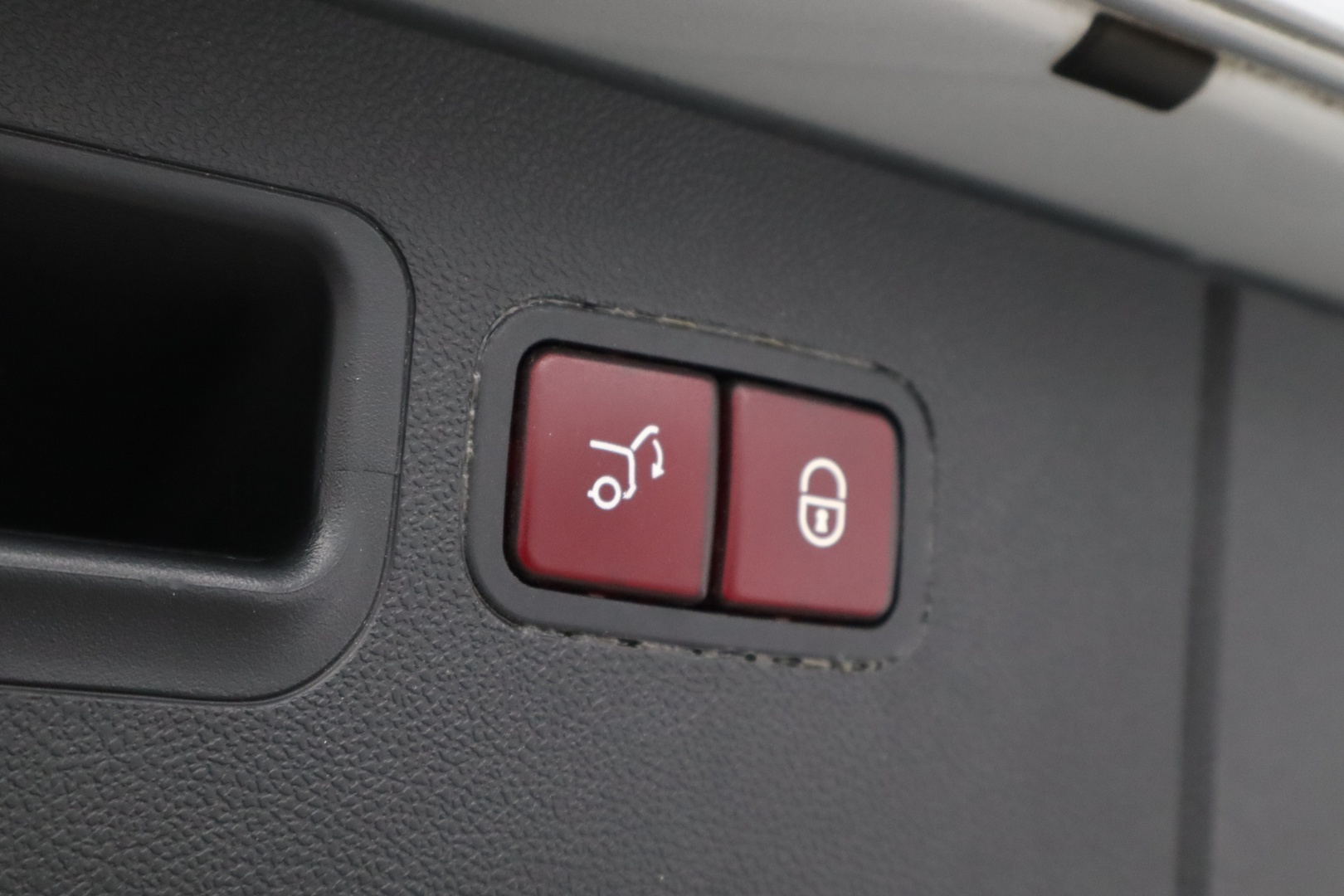 MERCEDES-BENZ R 2006